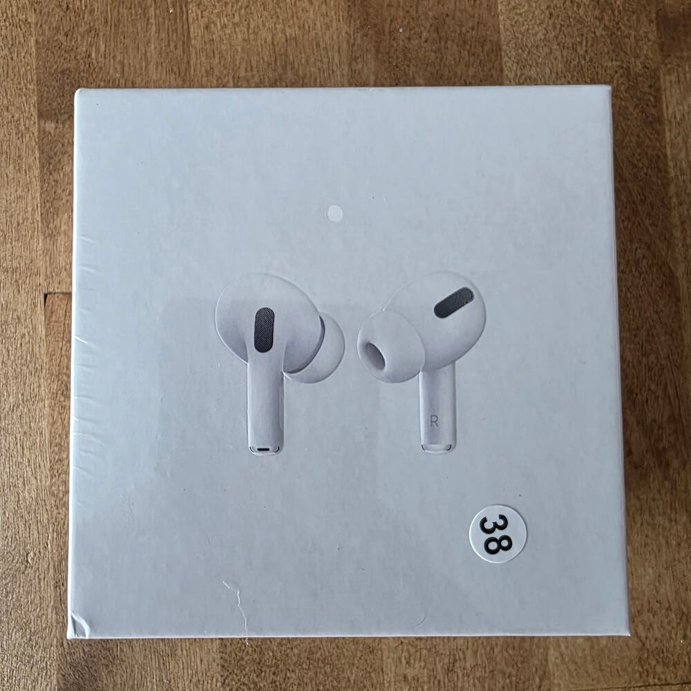 Apple AirplPods Pro with Wireless Charging case MWP22AM/A